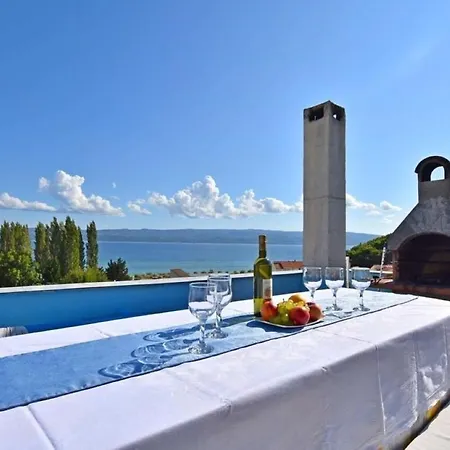 Rene Apartment Omis