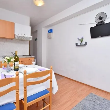 Rene Apartamento Omiš